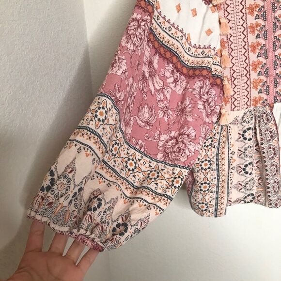 American Eagle tassel boho peasant blouse - Picture 5 of 5